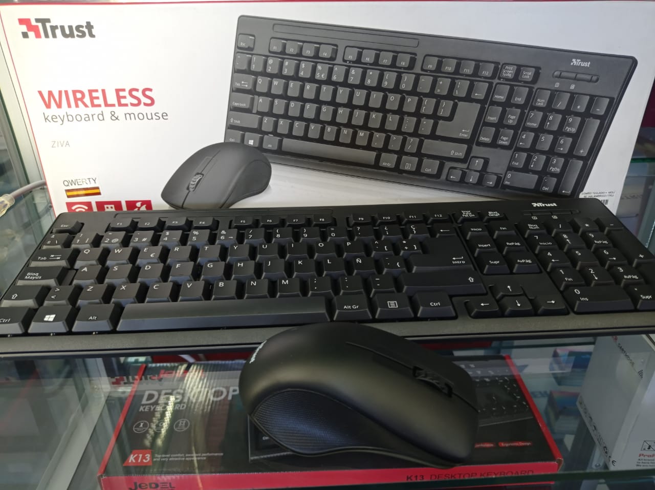 imagen de un teclado inalambrico